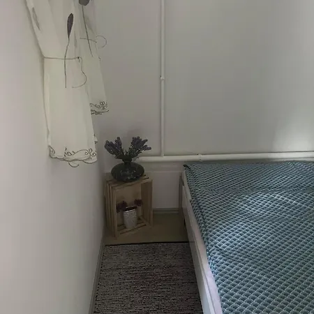 شقة Kiscsillag Apartman *